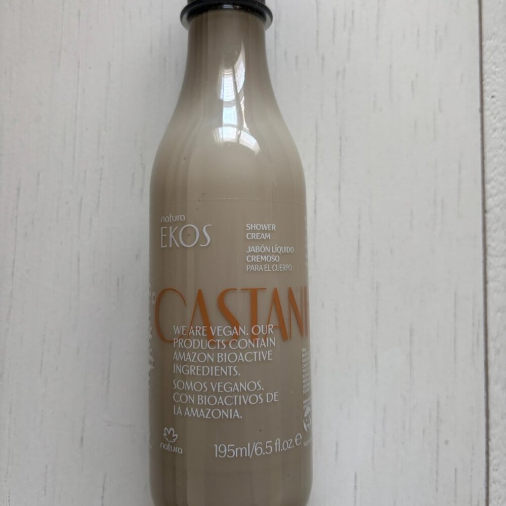 NWOT Natura Ekos Castanha Creamy Shower Cream